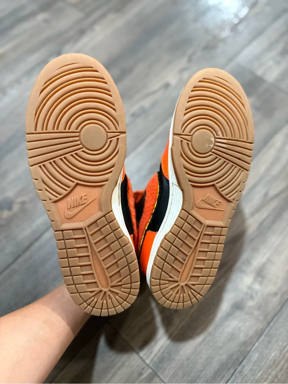 Nike Dunk Mid Chenille Swoosh Safety Orange Black Gum Men’s 8 Women’s 9.5